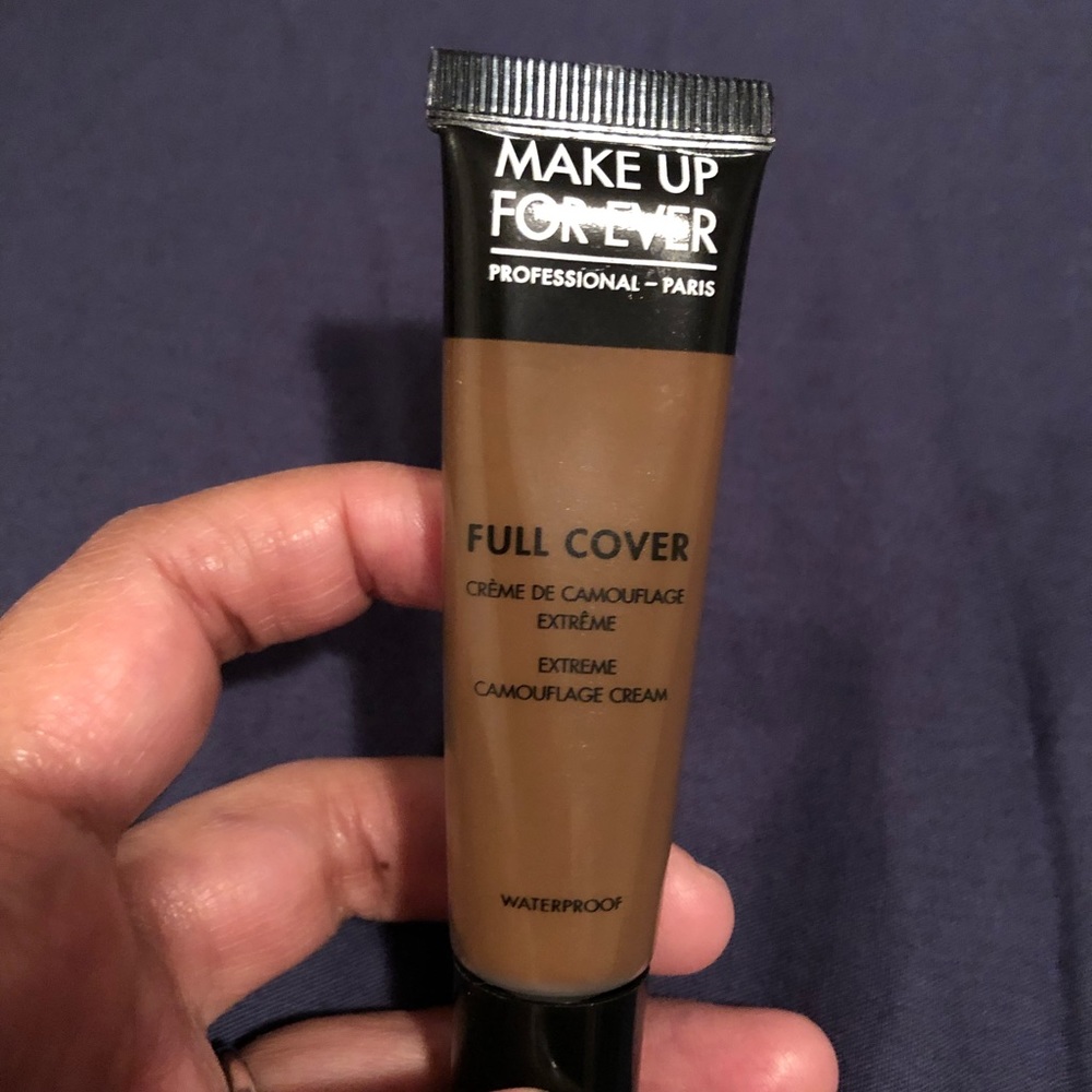 Full Cover waterproof concealer